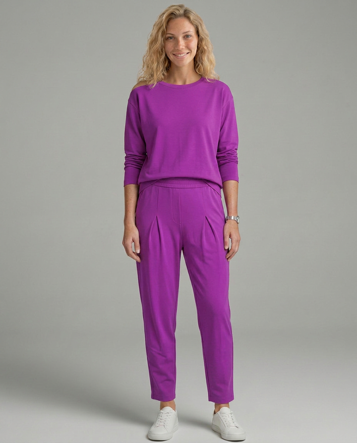 Vera | Two-Piece Set with Tapered Pants